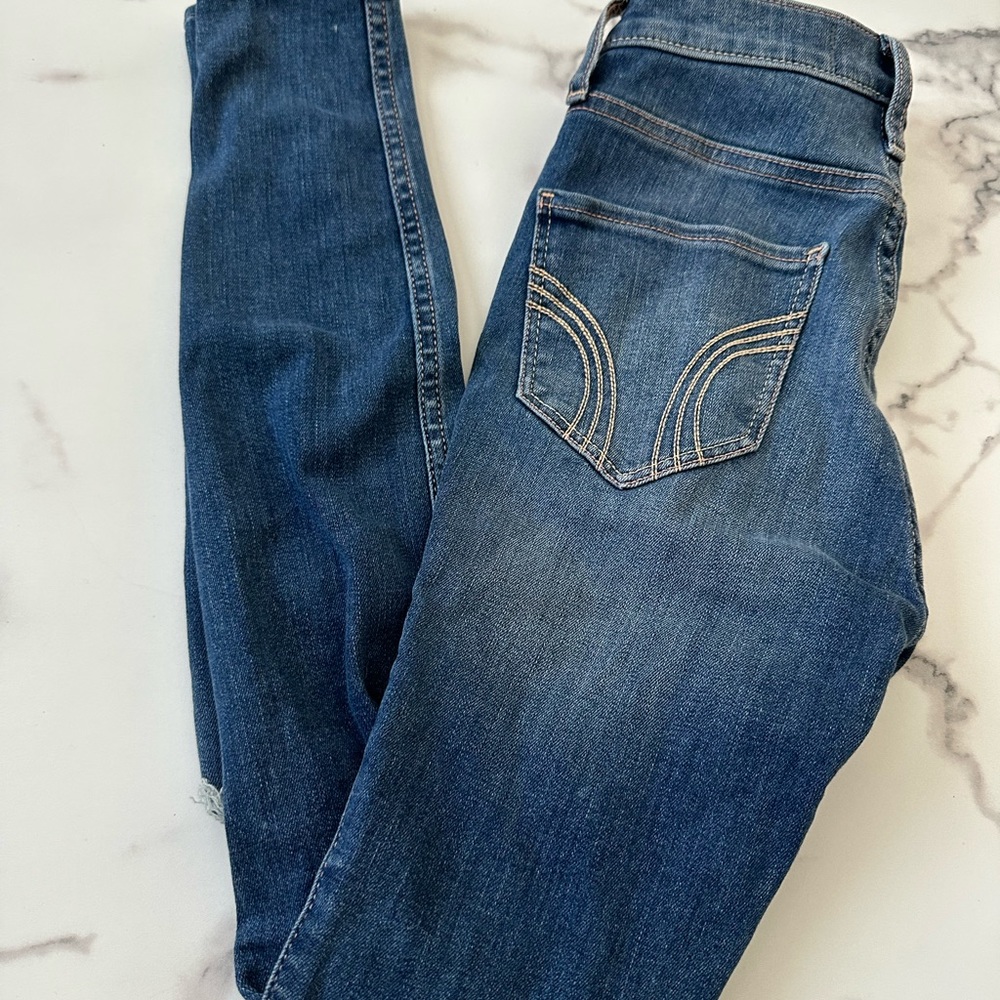 Hollister jeans